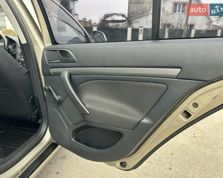 Серый Шкода Октавия, объемом двигателя 1.6 л и пробегом 159 тыс. км за 7499 $, фото 50 на Automoto.ua