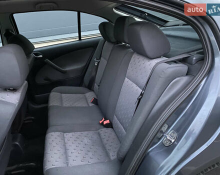 Сірий Шкода Октавія, об'ємом двигуна 1.6 л та пробігом 200 тис. км за 5700 $, фото 26 на Automoto.ua
