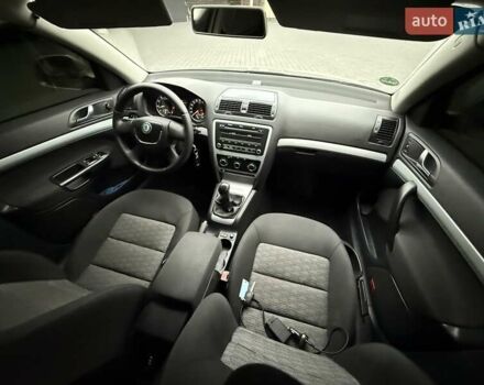 Сірий Шкода Октавія, об'ємом двигуна 1.4 л та пробігом 200 тис. км за 7300 $, фото 28 на Automoto.ua