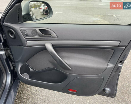 Серый Шкода Октавия, объемом двигателя 1.4 л и пробегом 242 тыс. км за 8350 $, фото 4 на Automoto.ua