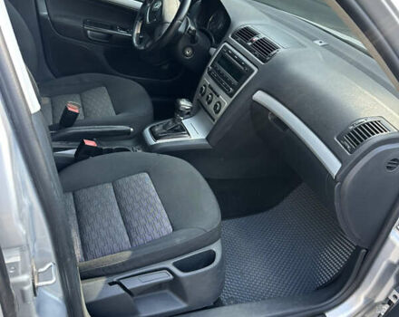 Серый Шкода Октавия, объемом двигателя 1.4 л и пробегом 205 тыс. км за 6800 $, фото 19 на Automoto.ua