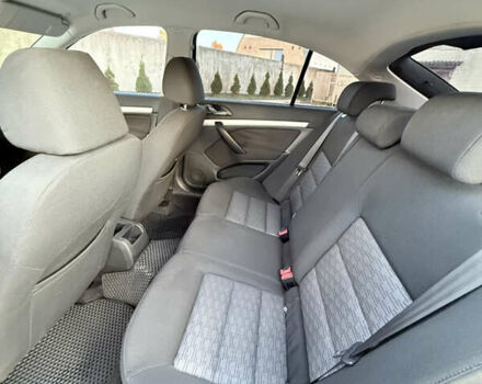 Серый Шкода Октавия, объемом двигателя 1.8 л и пробегом 260 тыс. км за 8999 $, фото 30 на Automoto.ua