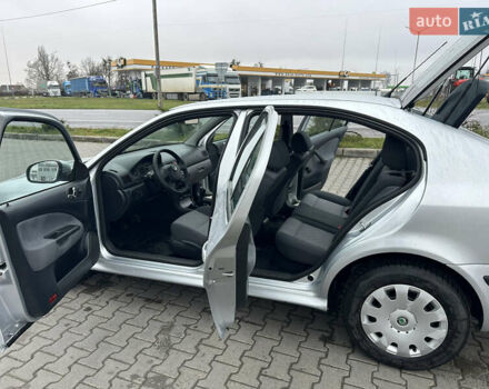 Серый Шкода Октавия, объемом двигателя 1.6 л и пробегом 190 тыс. км за 5999 $, фото 48 на Automoto.ua