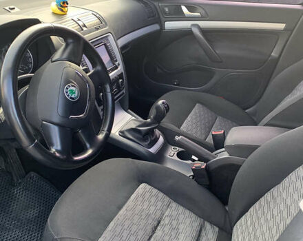 Сірий Шкода Октавія, об'ємом двигуна 1.6 л та пробігом 207 тис. км за 6900 $, фото 2 на Automoto.ua