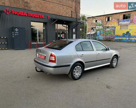 Серый Шкода Октавия, объемом двигателя 1.6 л и пробегом 207 тыс. км за 6300 $, фото 3 на Automoto.ua