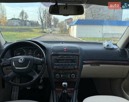 Сірий Шкода Октавія, об'ємом двигуна 1.39 л та пробігом 265 тис. км за 6900 $, фото 28 на Automoto.ua