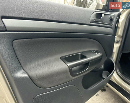 Серый Шкода Октавия, объемом двигателя 1.6 л и пробегом 159 тыс. км за 7499 $, фото 33 на Automoto.ua