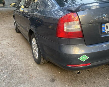 Сірий Шкода Октавія, об'ємом двигуна 1.6 л та пробігом 273 тис. км за 7700 $, фото 7 на Automoto.ua