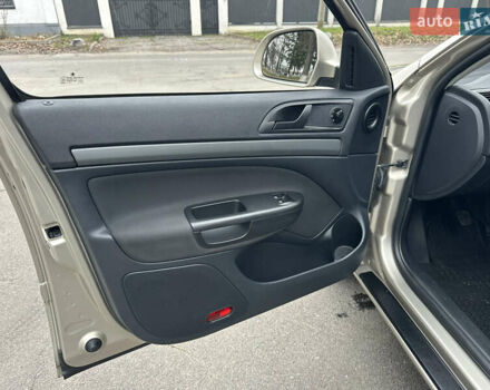 Серый Шкода Октавия, объемом двигателя 1.6 л и пробегом 159 тыс. км за 7499 $, фото 32 на Automoto.ua