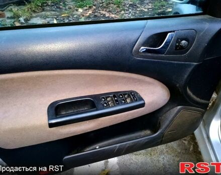 Серый Шкода Октавия, объемом двигателя 1.6 л и пробегом 270 тыс. км за 4700 $, фото 2 на Automoto.ua