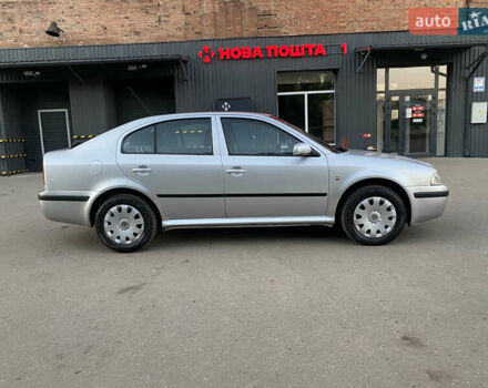 Серый Шкода Октавия, объемом двигателя 1.6 л и пробегом 207 тыс. км за 6300 $, фото 2 на Automoto.ua