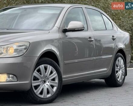 Шкода Октавия 2009 в Хусте на Automoto.ua Серый Шкода Октавия, объемом двигателя 1.4 л и пробегом 200 тыс. км за 6199 $, фото 3 на Automoto.ua