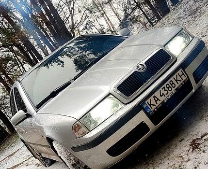 Сірий Шкода Октавія, об'ємом двигуна 1.6 л та пробігом 223 тис. км за 5950 $, фото 1 на Automoto.ua