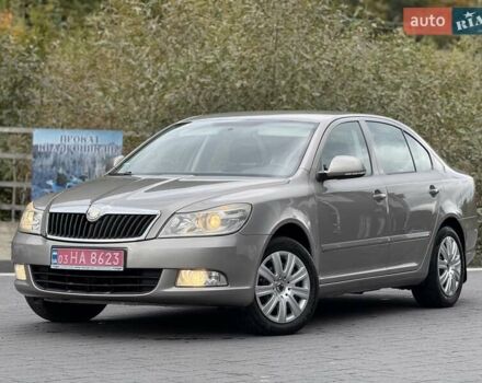 Шкода Октавия 2009 в Хусте на Automoto.ua Серый Шкода Октавия, объемом двигателя 1.4 л и пробегом 200 тыс. км за 6199 $, фото 2 на Automoto.ua