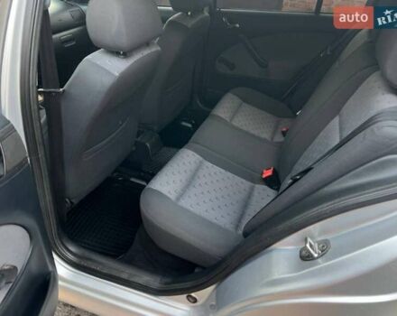 Сірий Шкода Октавія, об'ємом двигуна 1.6 л та пробігом 252 тис. км за 4999 $, фото 12 на Automoto.ua