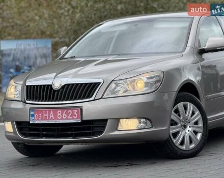 Шкода Октавия 2009 в Хусте на Automoto.ua Серый Шкода Октавия, объемом двигателя 1.4 л и пробегом 200 тыс. км за 6199 $, фото 4 на Automoto.ua