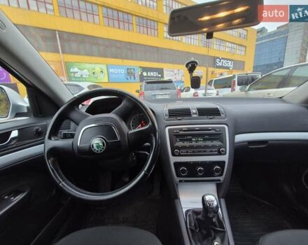 Сірий Шкода Октавія, об'ємом двигуна 1.6 л та пробігом 230 тис. км за 7783 $, фото 15 на Automoto.ua