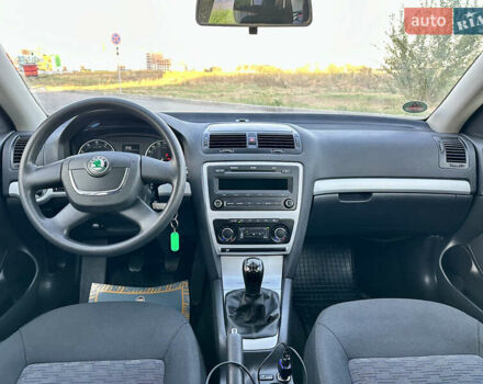 Сірий Шкода Октавія, об'ємом двигуна 1.6 л та пробігом 130 тис. км за 9399 $, фото 55 на Automoto.ua
