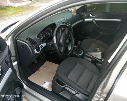 Серый Шкода Октавия, объемом двигателя 1.4 л и пробегом 229 тыс. км за 7200 $, фото 7 на Automoto.ua