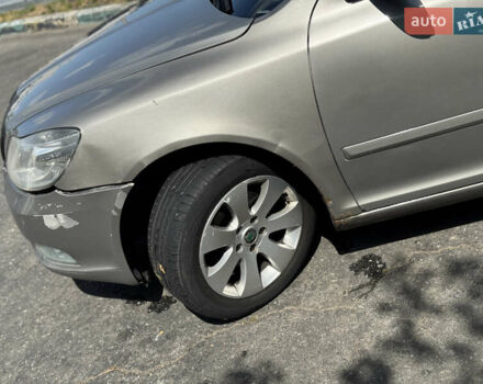 Сірий Шкода Октавія, об'ємом двигуна 1.6 л та пробігом 361 тис. км за 6100 $, фото 9 на Automoto.ua