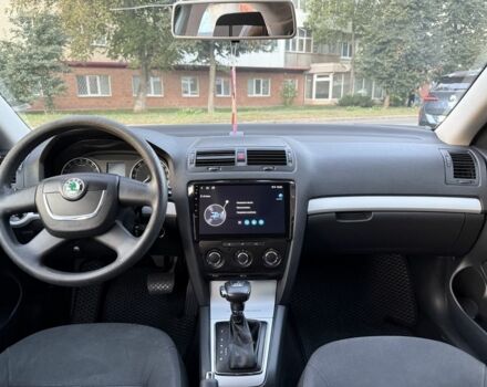 Шкода Октавия 2010 в Хмельницком на Automoto.ua Серый Шкода Октавия, объемом двигателя 1.6 л и пробегом 262 тыс. км за 7700 $, фото 8 на Automoto.ua