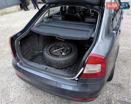 Шкода Октавія 2010 у Смеле на Automoto.ua Сірий Шкода Октавія, об'ємом двигуна 1.8 л та пробігом 238 тис. км за 7800 $, фото 12 на Automoto.ua