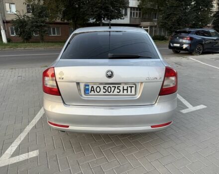 Шкода Октавия 2010 в Хмельницком на Automoto.ua Серый Шкода Октавия, объемом двигателя 1.6 л и пробегом 262 тыс. км за 7700 $, фото 4 на Automoto.ua