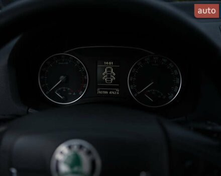 Шкода Октавія 2010 у Дніпро (Дніпропетровську) на Automoto.ua Сірий Шкода Октавія, об'ємом двигуна 1.97 л та пробігом 292 тис. км за 9300 $, фото 15 на Automoto.ua