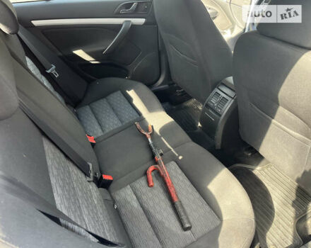 Сірий Шкода Октавія, об'ємом двигуна 1.8 л та пробігом 140 тис. км за 7500 $, фото 15 на Automoto.ua
