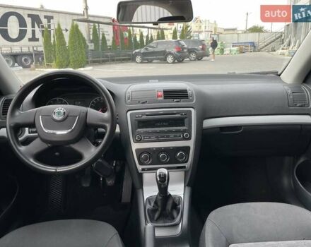 Сірий Шкода Октавія, об'ємом двигуна 1.6 л та пробігом 150 тис. км за 6800 $, фото 8 на Automoto.ua