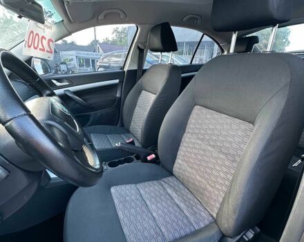 Шкода Октавия 2010 в Кривом Роге на Automoto.ua Серый Шкода Октавия, объемом двигателя 1.6 л и пробегом 237 тыс. км за 7800 $, фото 15 на Automoto.ua