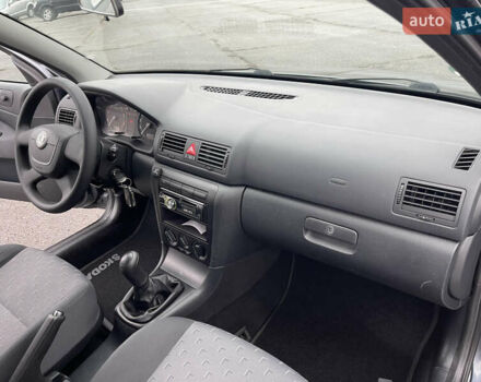 Серый Шкода Октавия, объемом двигателя 1.6 л и пробегом 150 тыс. км за 7500 $, фото 53 на Automoto.ua