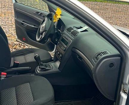 Серый Шкода Октавия, объемом двигателя 1.4 л и пробегом 220 тыс. км за 6200 $, фото 3 на Automoto.ua