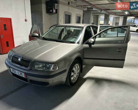 Сірий Шкода Октавія, об'ємом двигуна 1.6 л та пробігом 200 тис. км за 6900 $, фото 6 на Automoto.ua