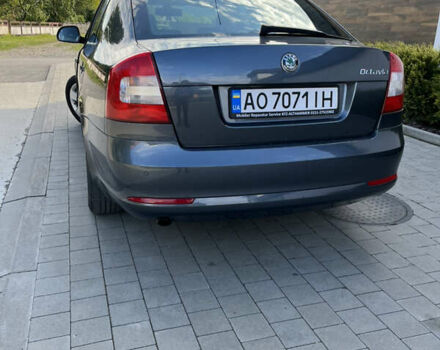 Серый Шкода Октавия, объемом двигателя 1.6 л и пробегом 210 тыс. км за 8900 $, фото 3 на Automoto.ua