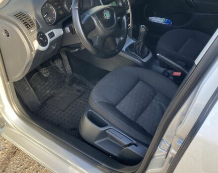 Сірий Шкода Октавія, об'ємом двигуна 1.6 л та пробігом 300 тис. км за 7650 $, фото 6 на Automoto.ua
