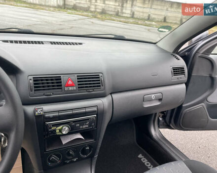 Сірий Шкода Октавія, об'ємом двигуна 1.6 л та пробігом 150 тис. км за 7500 $, фото 68 на Automoto.ua