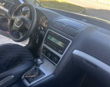 Серый Шкода Октавия, объемом двигателя 1.8 л и пробегом 265 тыс. км за 9500 $, фото 7 на Automoto.ua