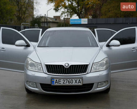 Шкода Октавія 2010 у Дніпро (Дніпропетровську) на Automoto.ua Сірий Шкода Октавія, об'ємом двигуна 1.97 л та пробігом 292 тис. км за 9300 $, фото 8 на Automoto.ua