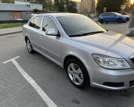 Шкода Октавия 2010 в Хмельницком на Automoto.ua Серый Шкода Октавия, объемом двигателя 1.6 л и пробегом 262 тыс. км за 7700 $, фото 2 на Automoto.ua