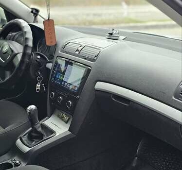 Серый Шкода Октавия, объемом двигателя 1.8 л и пробегом 192 тыс. км за 9299 $, фото 4 на Automoto.ua