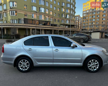 Серый Шкода Октавия, объемом двигателя 1.8 л и пробегом 245 тыс. км за 7000 $, фото 5 на Automoto.ua