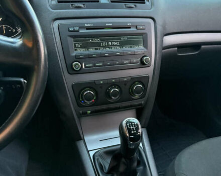 Серый Шкода Октавия, объемом двигателя 1.6 л и пробегом 315 тыс. км за 7800 $, фото 17 на Automoto.ua