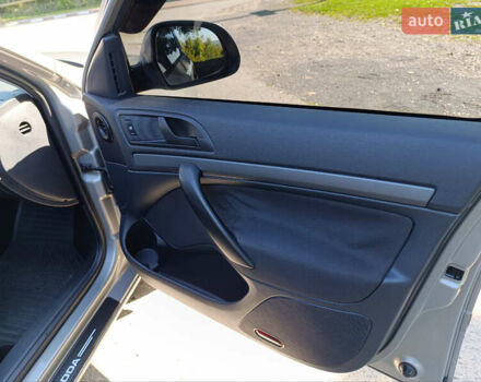 Сірий Шкода Октавія, об'ємом двигуна 1.6 л та пробігом 265 тис. км за 7100 $, фото 14 на Automoto.ua