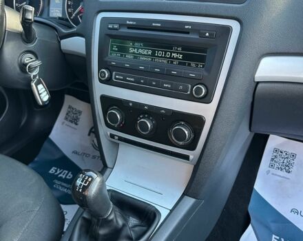 Шкода Октавия 2010 в Кривом Роге на Automoto.ua Серый Шкода Октавия, объемом двигателя 1.6 л и пробегом 237 тыс. км за 7800 $, фото 11 на Automoto.ua