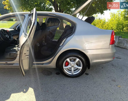 Сірий Шкода Октавія, об'ємом двигуна 1.6 л та пробігом 265 тис. км за 7100 $, фото 50 на Automoto.ua