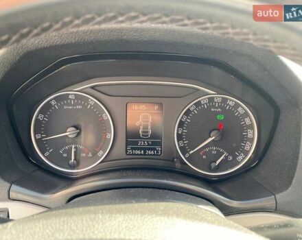 Серый Шкода Октавия, объемом двигателя 1.8 л и пробегом 251 тыс. км за 8000 $, фото 14 на Automoto.ua