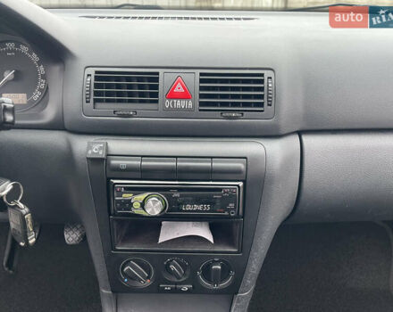 Сірий Шкода Октавія, об'ємом двигуна 1.6 л та пробігом 150 тис. км за 7500 $, фото 65 на Automoto.ua