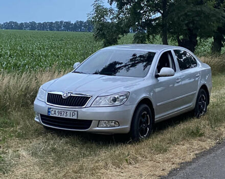 Сірий Шкода Октавія, об'ємом двигуна 1.8 л та пробігом 170 тис. км за 7500 $, фото 1 на Automoto.ua