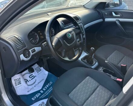 Шкода Октавия 2010 в Кривом Роге на Automoto.ua Серый Шкода Октавия, объемом двигателя 1.6 л и пробегом 237 тыс. км за 7800 $, фото 14 на Automoto.ua